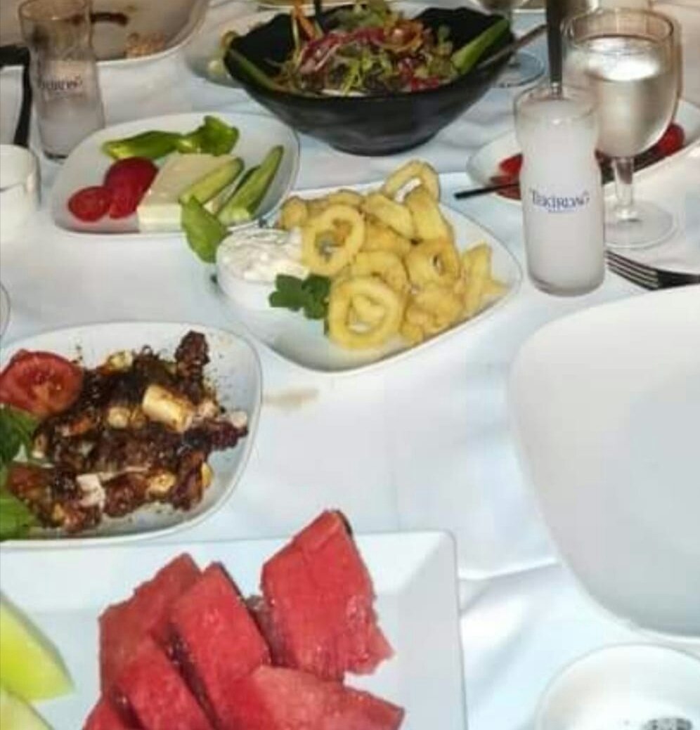Biz başladık kutsal cumartesiyi kutlamaya. Herkese afiyet olsun selamlar....................