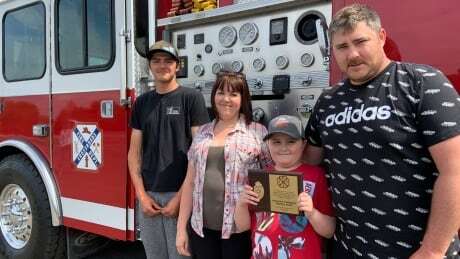 Stratford fire department honours 9-year-old 'hero' ift.tt/3hpJKp6 #pei