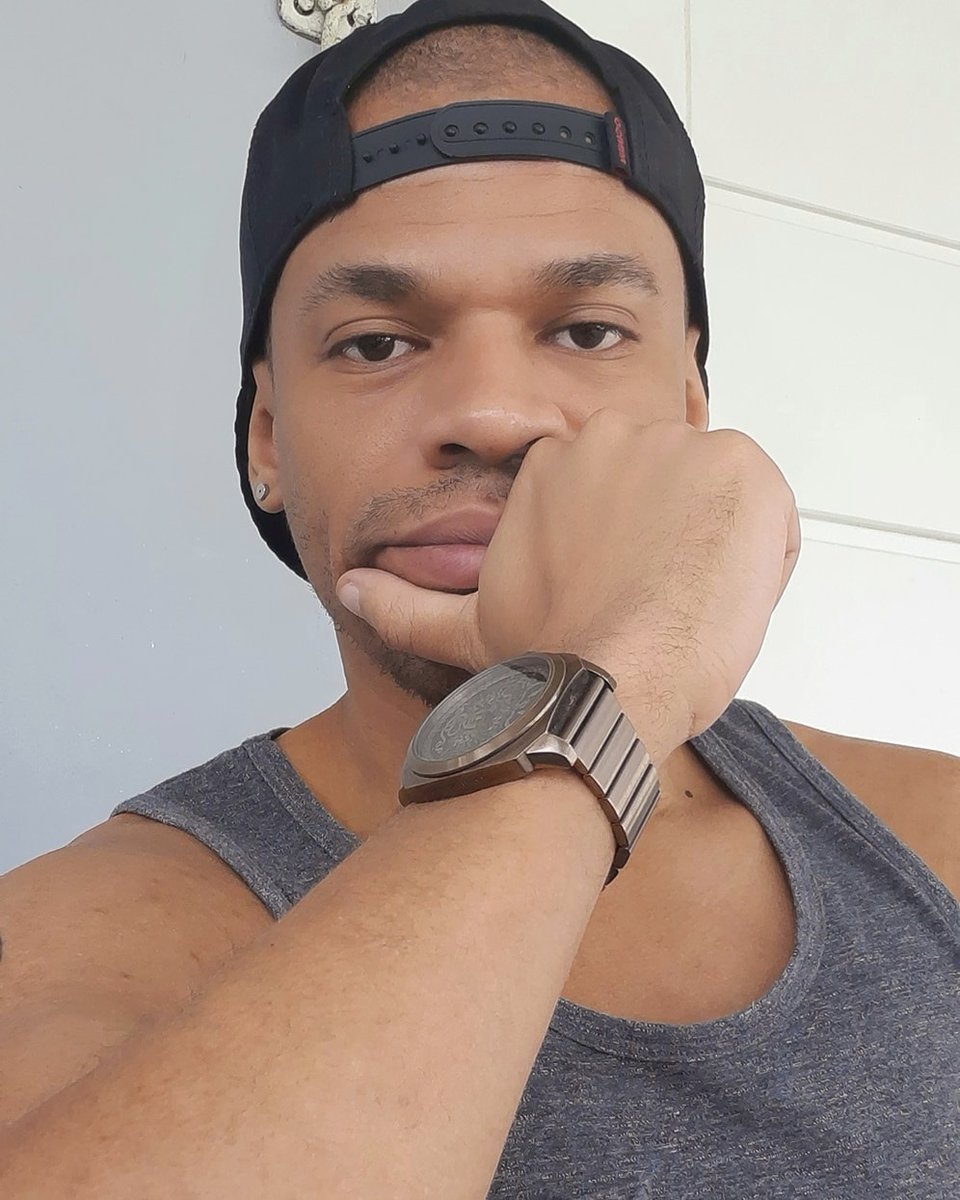 GuihMenegatti's tweet photo. Hummmmmm
.
.
.
#Selfie #PassandoTempo #PhotoEmCasa #Pose #BoyDeBoné #BoysRJ #MeninoDoRJ #GarotoRJ #NegroRJ #NegrosLindos#Brasil #RioDeJaneiro #RJ #Errojota #Muzema https://t.co/lulez0xjGP