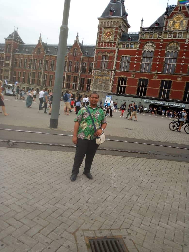 AreefFazel's tweet photo. Amsterdam, A City full of Coffee Shops 😂
#WapwaTuinuane
#FIFB https://t.co/J854MpJ86B