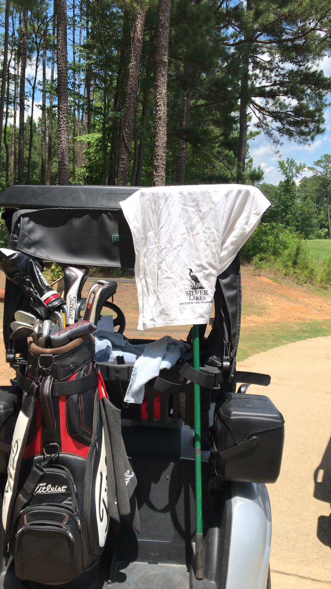 When Austin hits it in so many traps that he has to put a surrender flag on his rake!@ClubProGuy @Will_@Reaves @ScottJMartin13 <a href="/AustinMinter4/">Austin Minter</a>