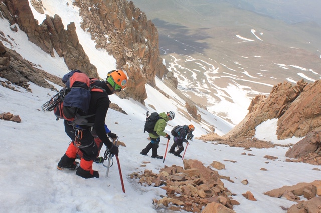 haberolacomtr's tweet photo. Kay-dak Erciyes Kuzey Buzul Zirve Tırmanışı tamamlandı #kaydak #haberola #erciyes #kuzeybuzulzirve #tırmanış #kayseridağcılıkihtisas #mountain #summit #climber #mountaineer #alpinist #turkey
https://t.co/JEHQCWRswR https://t.co/7O8ikhE8gu
