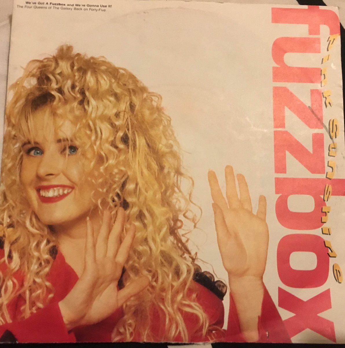 Ralphstr's tweet photo. Under the radar I go it’s the brilliant @ABlueZoo starting off hour 3 of tonights @kgctofficial @BoltonFM with @Kevinatboltonfm @Ralphstr - “The teas on baby!” Followed up by 
@FuzzboxOfficial - Pink Sunshine - are you listening @ViXVoX  @MaggieFuzzbox https://t.co/s7ppfVqmpw