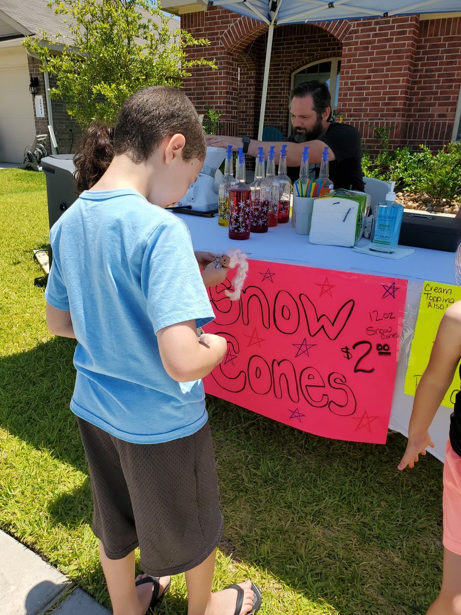 We stopped by a snow cone stand in our neighborhood. Win win!! 
#usesummer #stallionsdeserveit