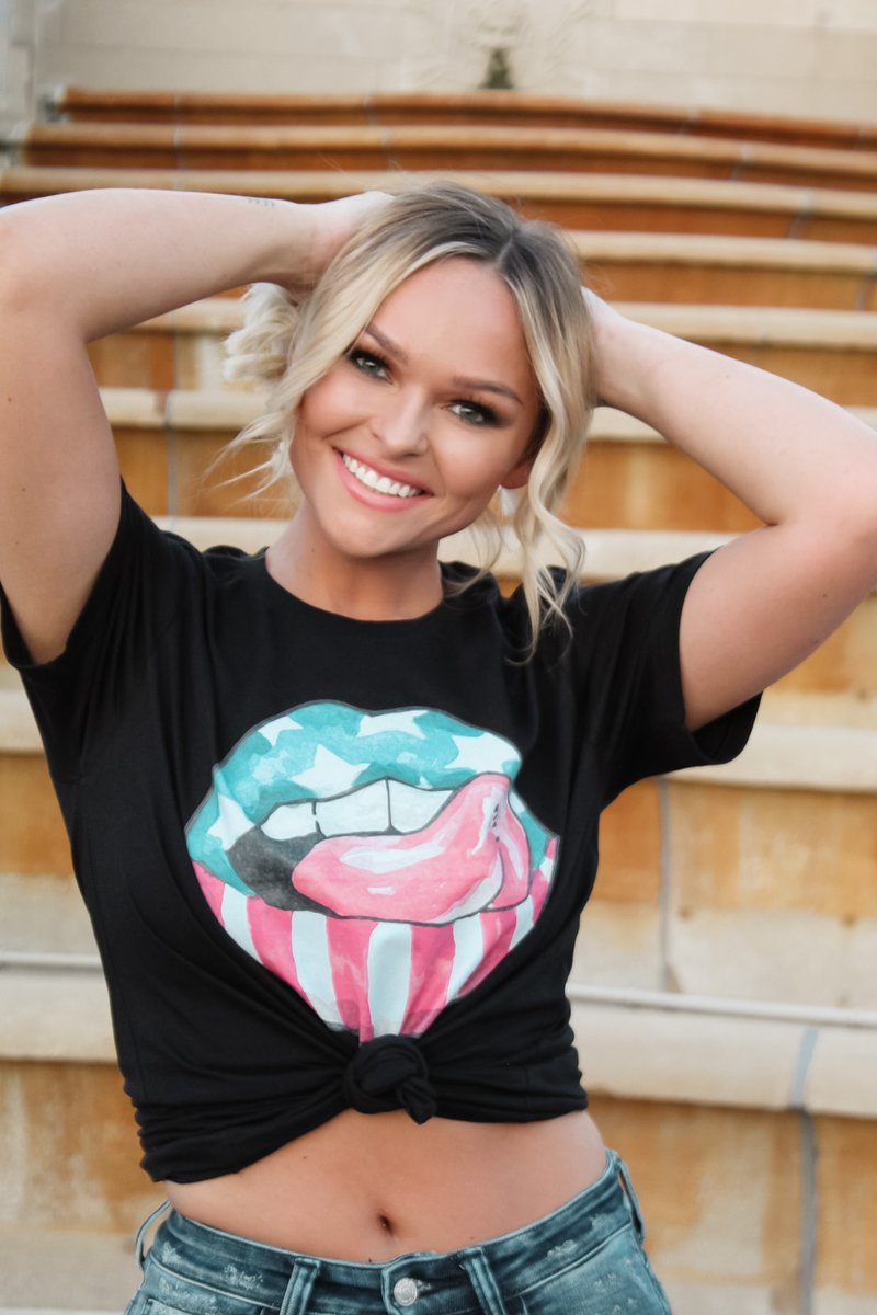 mifimiller's tweet image. shopicalldibs.com is live :) check it out!!!!!!!