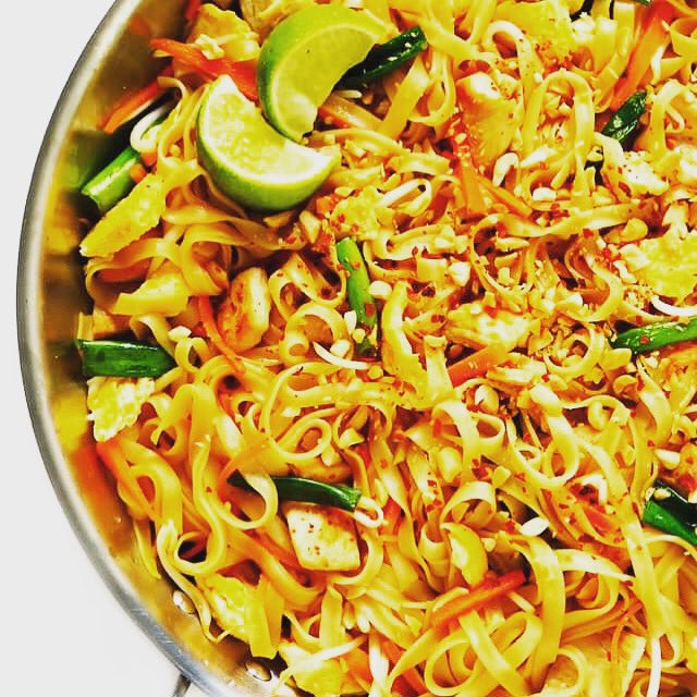 LsKitchenTable's tweet image. Thai Saturday! 5-7pm Spring Rolls, Pad Thai, Fried Rice, Satay, Cheesecake, Ice Cream, Pies and Sweet Sticky Rice Pudding. Call for more information 805.403.9649
#thaifood #solvang