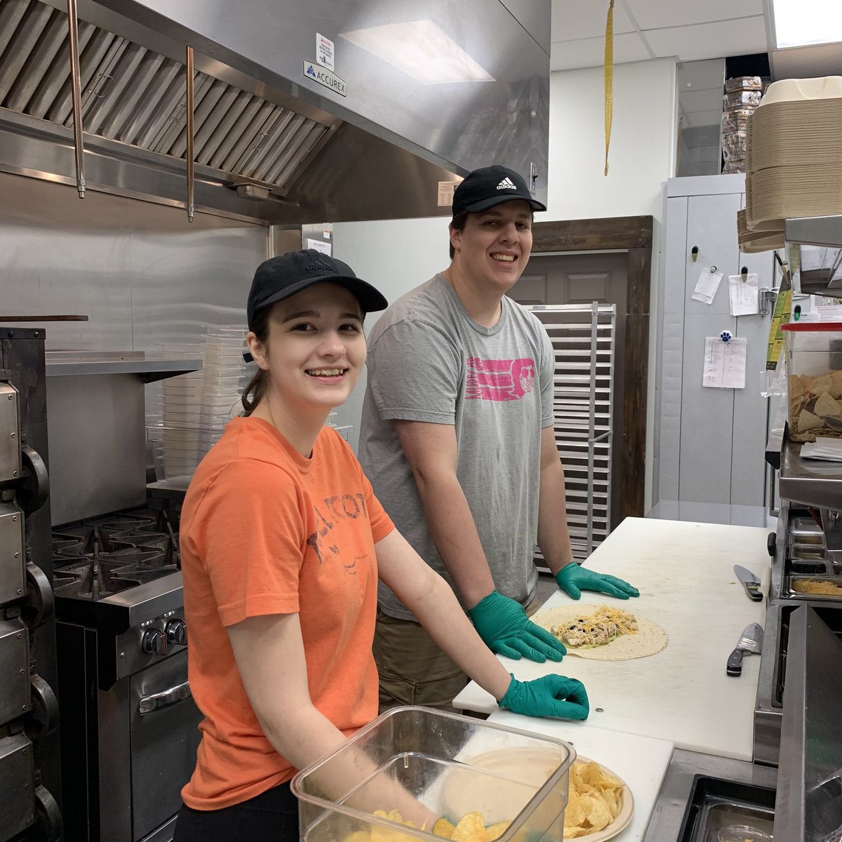 tripelroot's tweet photo. Hey, Friends! We’re open today until 9pm, so come on out and celebrate! Try one of our tasty wraps & get FRESH with our new hard seltzers! #saturdayvibes #eatlocal #drinklocal #feelthezeel #beerthezeel #healthezeel #getfresh #tripelroot #saturdaymood #localpub #mibeer #craftbeer https://t.co/sD1y8W8Wly