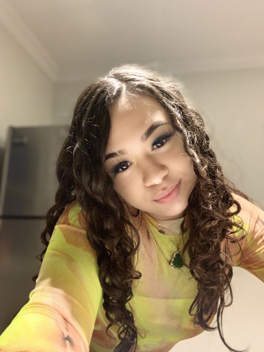 BiiGBEEZY_'s tweet photo. Idek if these are valid 🤷🏽‍♀️🥺 https://t.co/UxdCsm2QBL