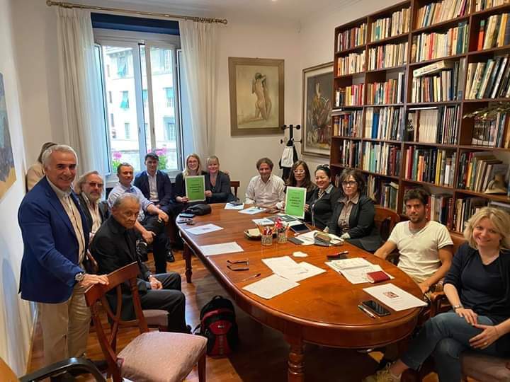 ALICIAERAZO's tweet image. @realDonaldTrump Mr.Presidente,here we present to you;THE GENERAL STATES OF THE ITALIANI PEOPLE,created on Thursday 11June in the city of Rome,to protect the rights of citizens and take back our freedom,dignity and sovereignty.