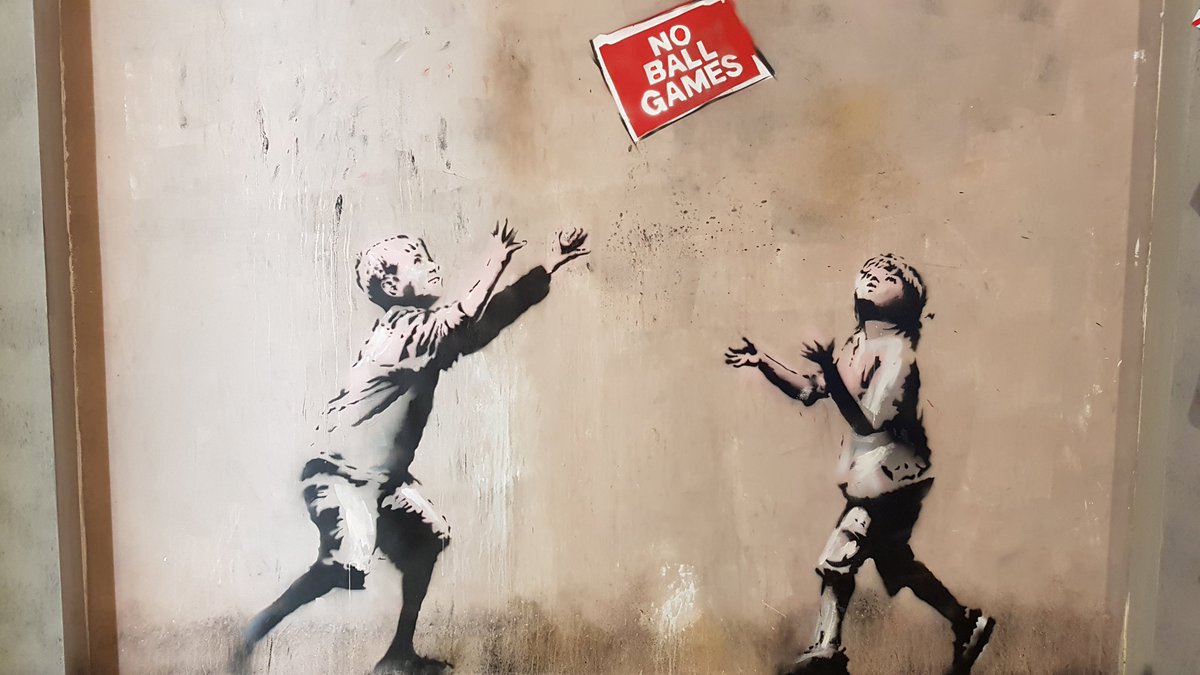 PersonaQAprende's tweet photo. Las noticias de: @JordiJubany: '🎨 #Banksy #StreetArt exhibition #OldNormality ' https://t.co/hn8v9FwAhf, see more https://t.co/48xbPJmror