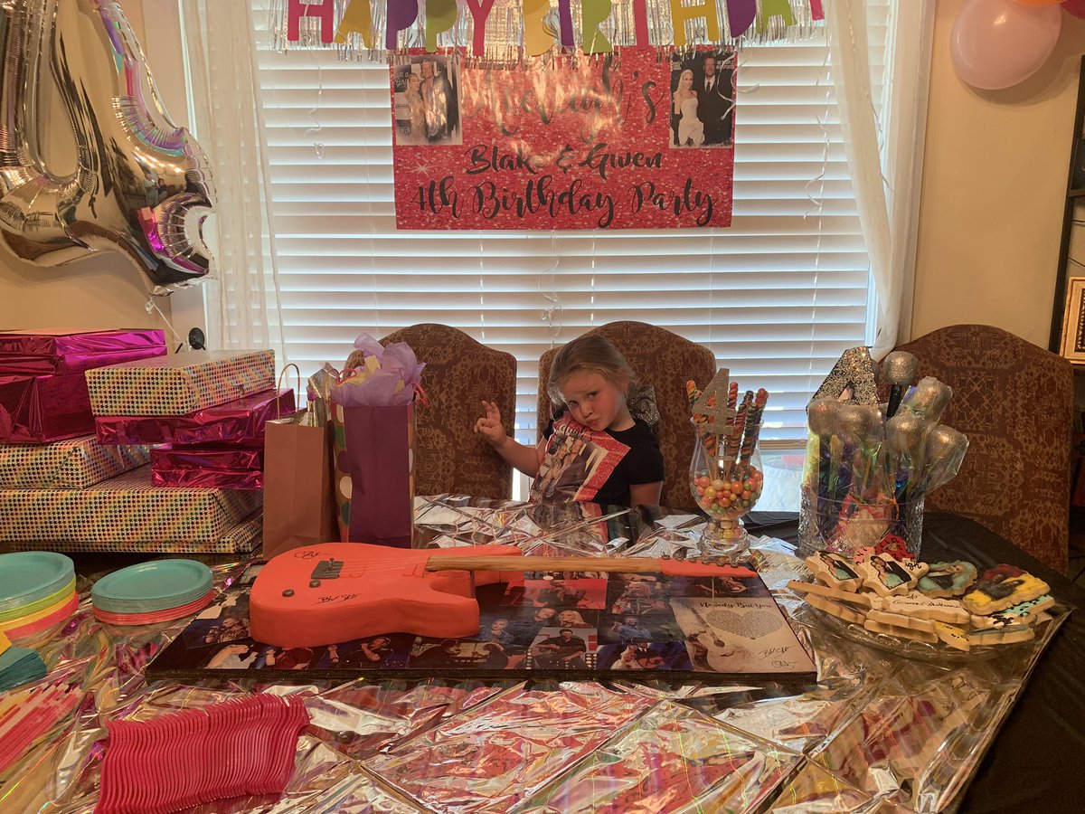 cncathey17's tweet photo. Don’t all 4 year olds want a @blakeshelton  &amp; @gwenstefani  party? Happy birthday to my girl! #BlakeShelton #gwenstefani #NOBODYBUTYOU #blake #gwen https://t.co/5Dc9ShoYQo