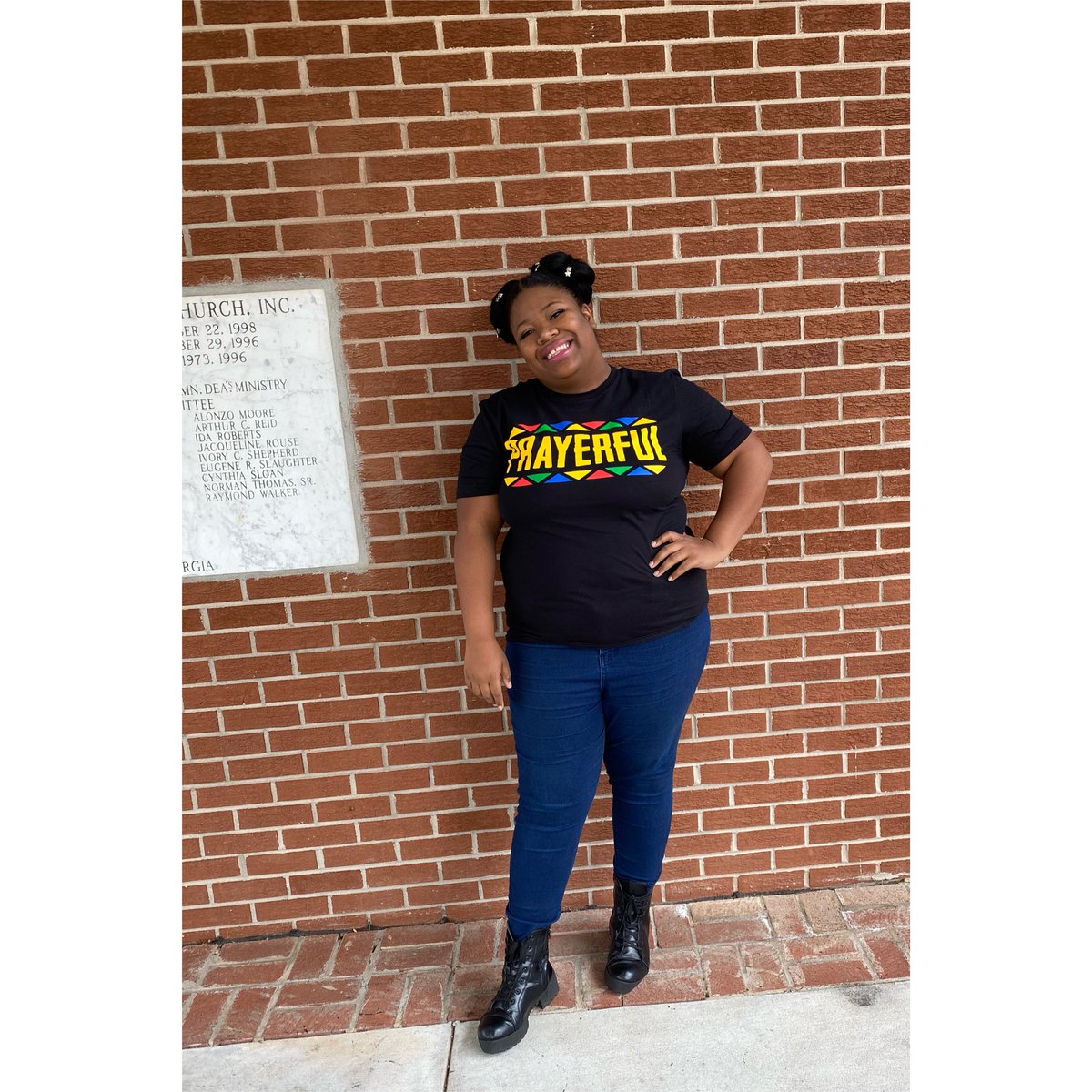 KaySimone__'s tweet photo. The Owner.                     The products. https://t.co/VrnRNt3B2B