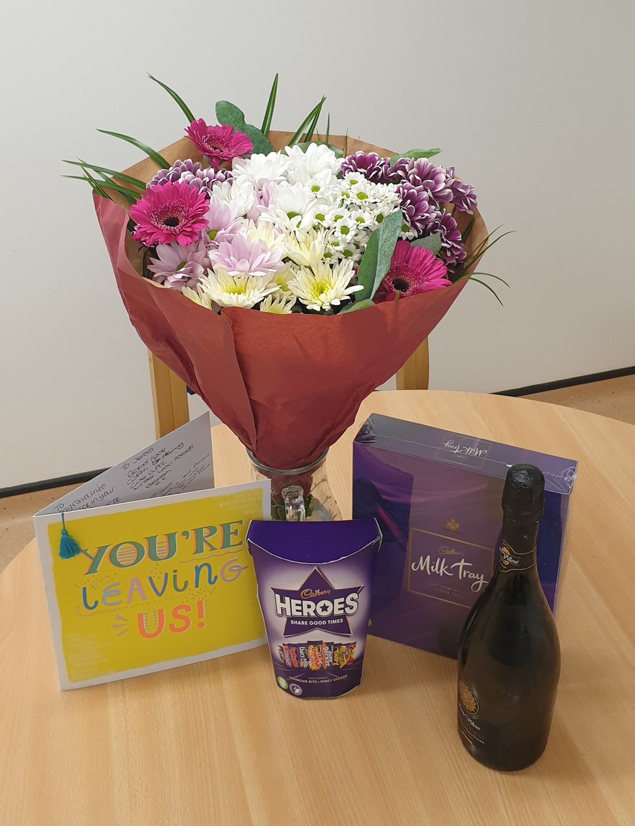 JessSmith19996's tweet photo. Just finished my last shift in @EDMaelor - couldn't have asked to work with a more friendly, funny or caring team. It's been an absolute pleasure from start to finish and I'll miss everyone so much! Thanks for being amazing ❤ https://t.co/GXVyWNUaPC