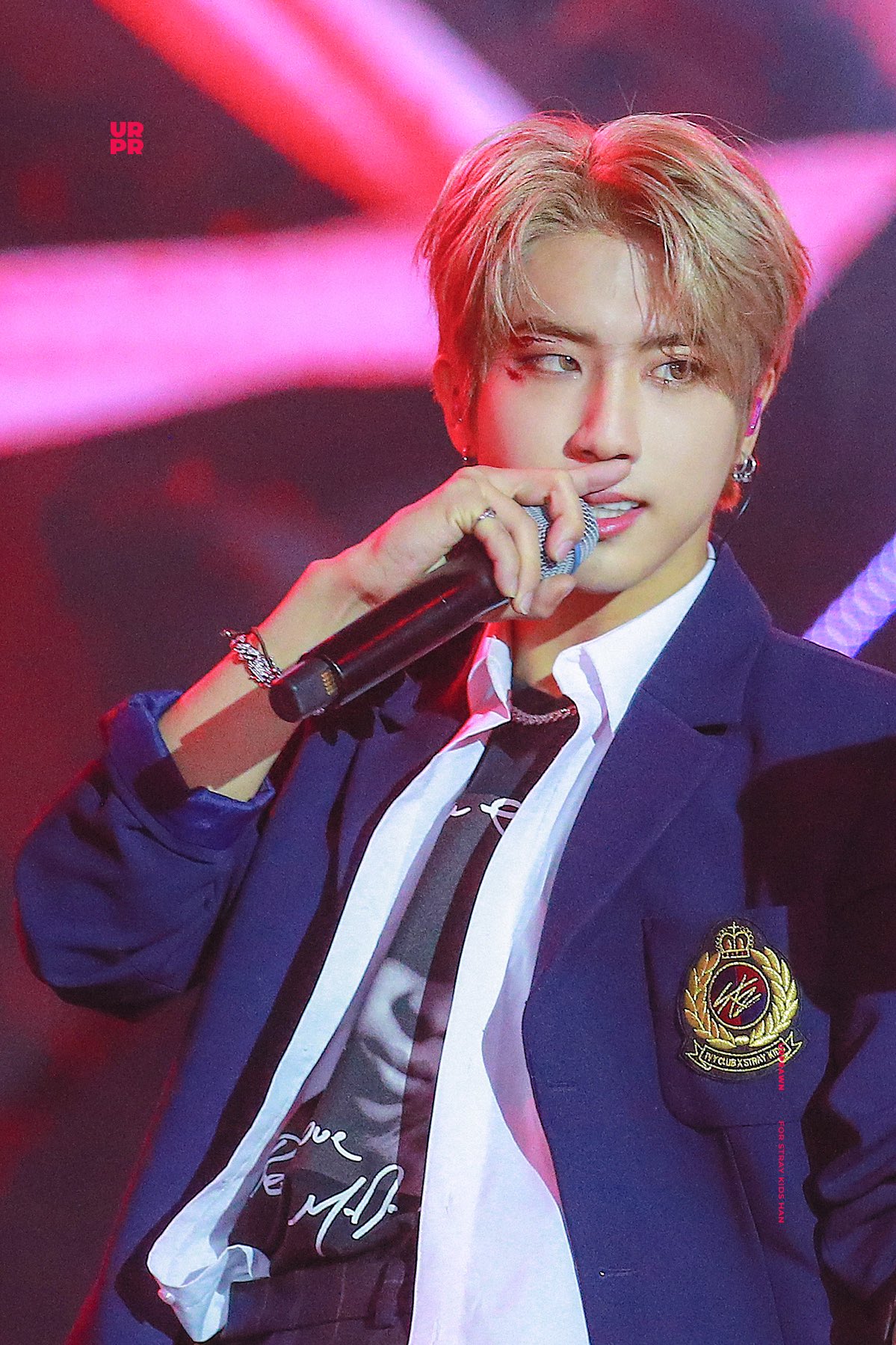 han pics on Twitter: "Han Jisung Best Hair Color Ranking #10. Blonde  (Levanter) 14.7% (111 votes) https://t.co/w4wQkp3Sof" / Twitter