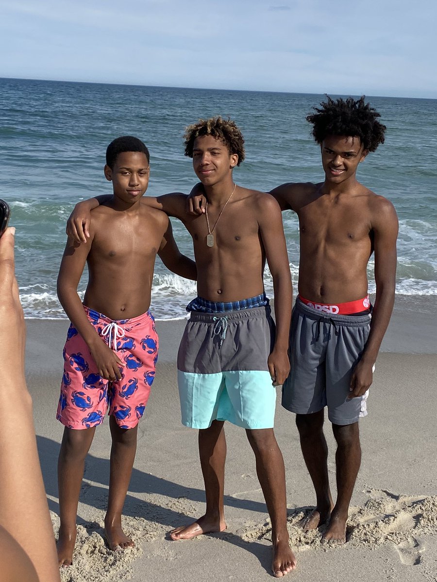 cdelima04's tweet photo. Beach days are the best days 🏖🌞👙 #jerseyshoreliving #birthdaycelebration #lovetheirlife https://t.co/8A4wbwP3ER