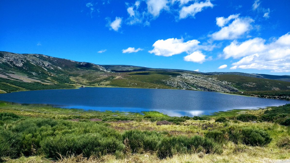 Cada día queda un poquito menos para estar aquí. Sanabria libre de #basuraleza Protexer as montañas ye cuidar o futuru #LIBERA600px