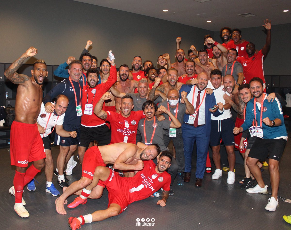 Antalyaspor's tweet photo. 👀 İnsanın baktıkça bakası geliyor!
#BizAntalyasporuz https://t.co/ORMhbXAdTr
