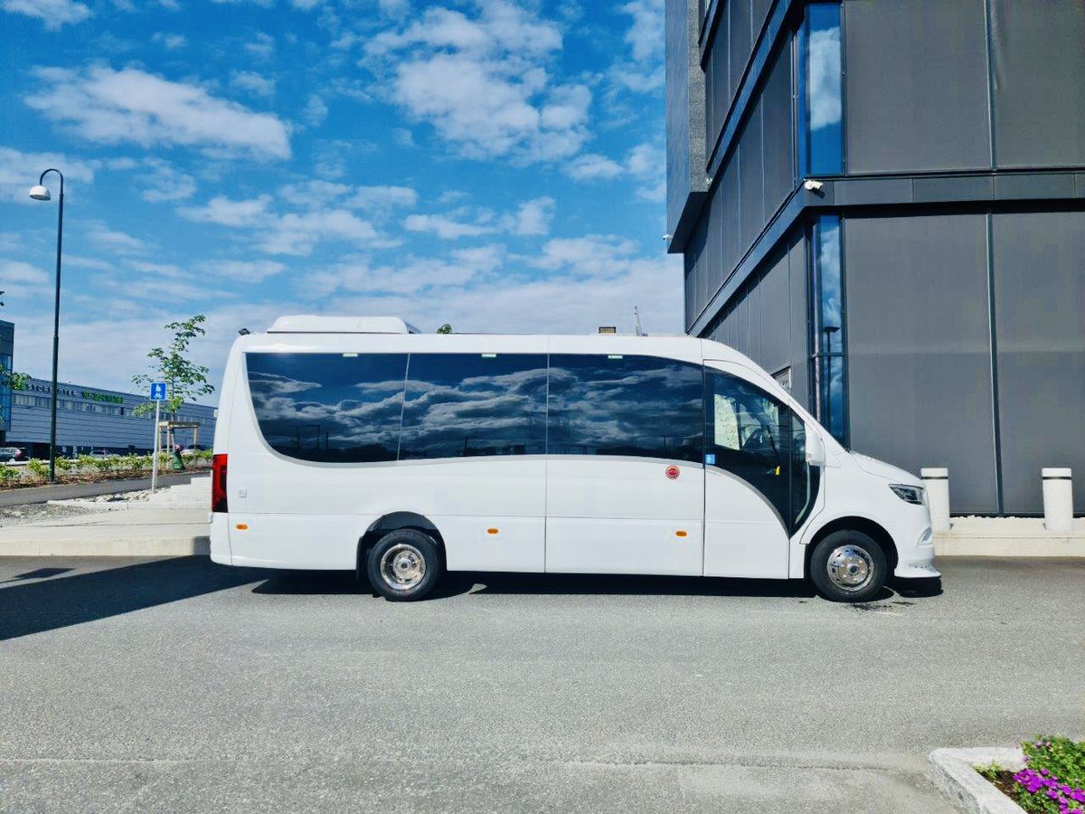 IlesbusCoach's tweet photo. Harmony Delux - Accessible Tourism Bus 🔆 #tourism #mobility #tourismbus #accessiblebus #travel #design #customdesign #mercedesbenz #sprinter519cdi https://t.co/gSU2eOkX0s