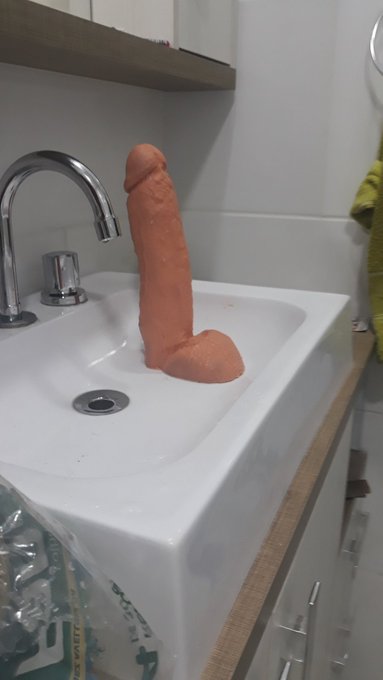 That thing is just sooo huge... i love it soooo much https://t.co/wLqqYf05xP