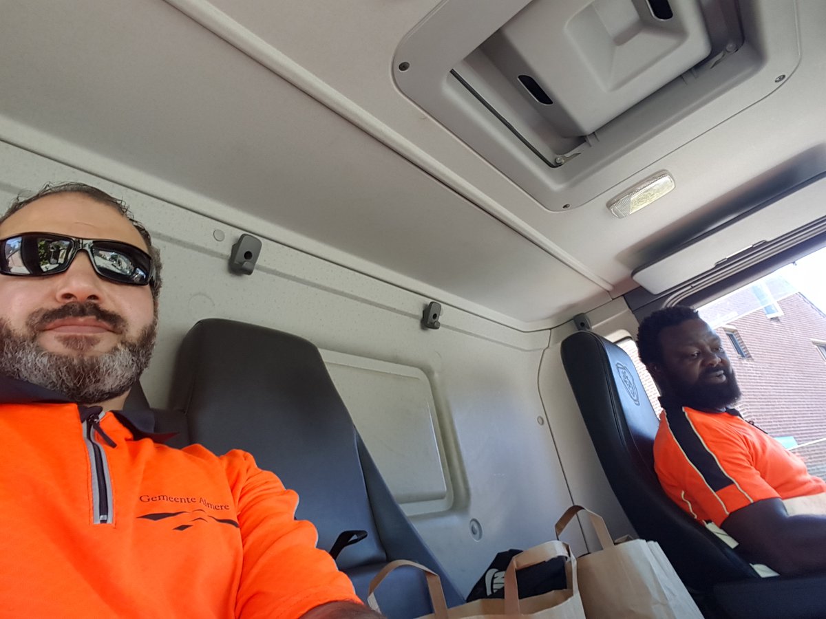 Het werk wat onze medewerkers van Stadsreiniging leveren, is ongekend goed. Respect! Ook een luisterend oor hebben voor de inwoners van onze stad, wordt zeer gewaardeerd.