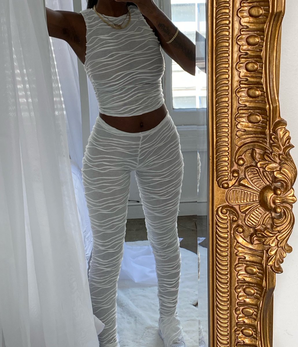 TeannaaLW's tweet photo. Made some basics | everyday pieces. https://t.co/VCirT3ZMQw