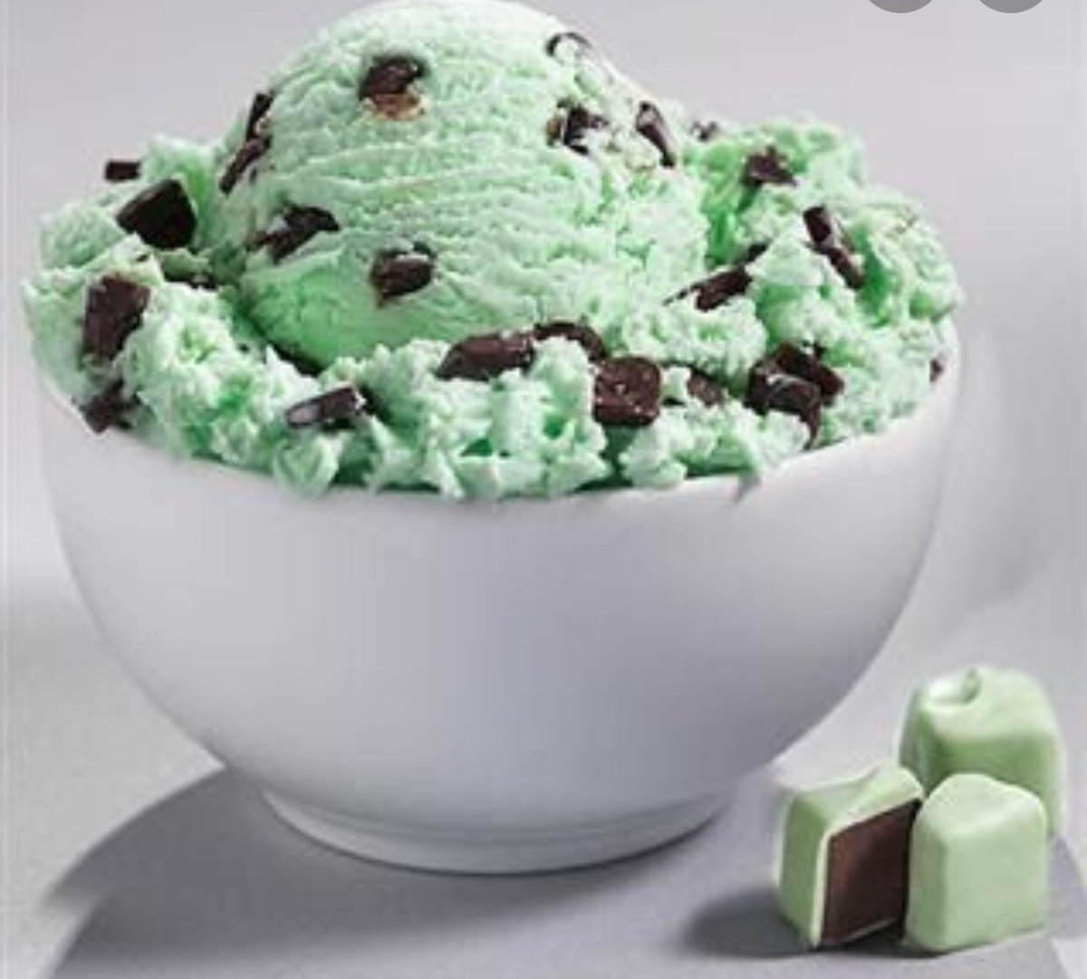 LChetolica's tweet image. QUE PASA HERMOSA EL MUNDO NO TE VALORA?