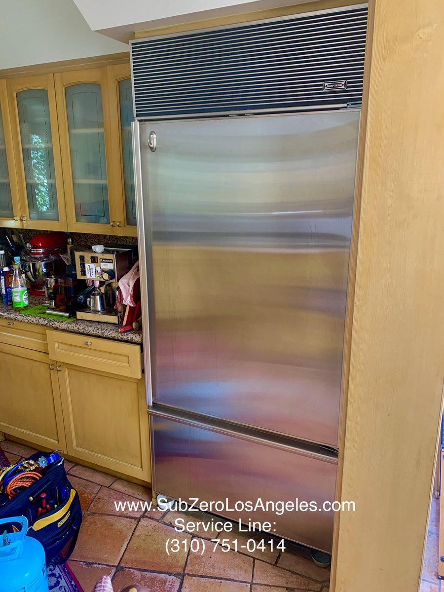 SubZeroService's tweet image. #SubZeroRefrigerator repaired in #SantaMonica Overfreezing problem and drain line issue is fixed. We iffer the sane or next day #subzerorepair #appliancerepairs in all Greater LA areas: (310) 751-0414
#subzerowolf #subzerorepairlosangeles