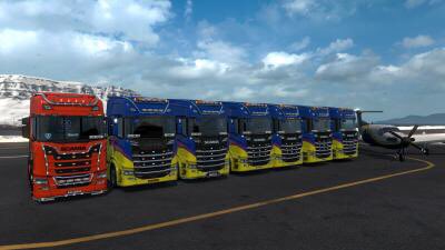 cadetchick18's tweet photo. @FalconTrucking drivers experienced some of the harshest roads that Iceland had to throw at them but in the end, they successfully delivered the helicopters to their destination! Thanks to Tango Transport for helping out! #ets2 #multiplayer #convoy https://t.co/Qkzkc5uomR