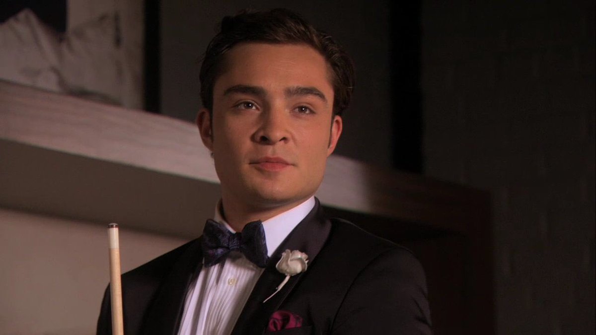 gg_scene's tweet photo. Chuck en trajes es un si de mi parte https://t.co/QTzqQMpRAb