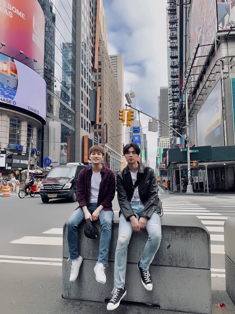 JohnSeoBolivia's tweet photo. ¡Gracias por trabajar siempre tan duro y poner una sonrisa en nuestros rostros! realmente eres un regalo. Espero que tengas más oportunidades para mostrar tu increíble voz.💕(+)

#HAPPYTAEILDAY
#달이_선택한_단한사람_문태일
#WithMoonTaeil
#ItsTaeilTime https://t.co/IM1XOwOIHr