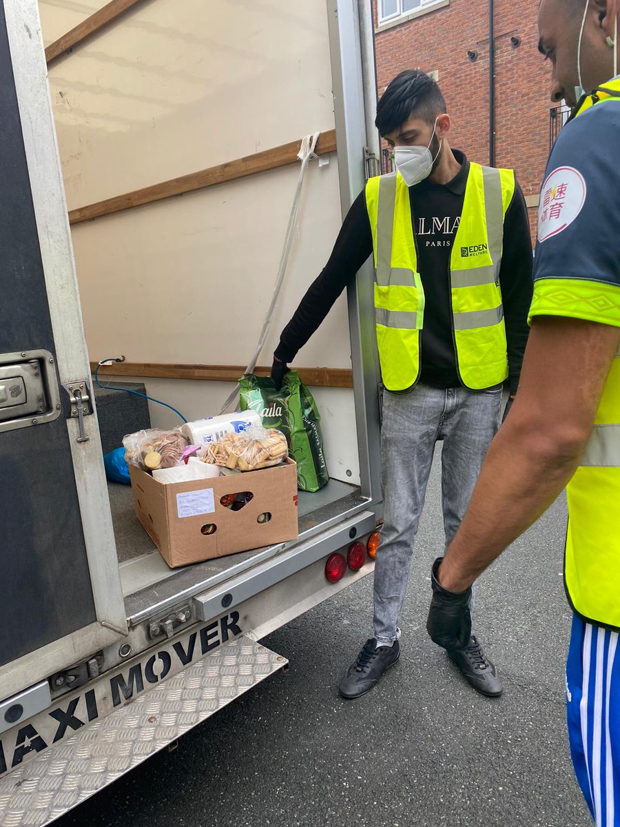 BilaalRazak's tweet photo. Today, myself and .................. collected and distributed the food packages around Huddersfield and succeeded in once again, supporting and helping the community during these difficult times.
@khidmat_centres @fesbatista @TEFHudds @WBCBoxing @DeluxeBeds https://t.co/0JCap9SDsO