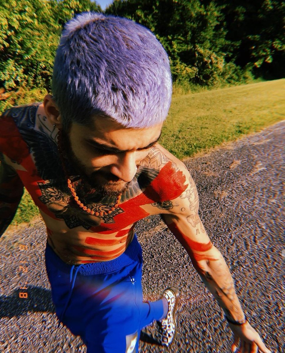 ZaynJMalikARG's tweet photo. Dos años que Zayn subió esta foto. UNA DE MIS FAVORITAS https://t.co/4yUpM8Zfz1
