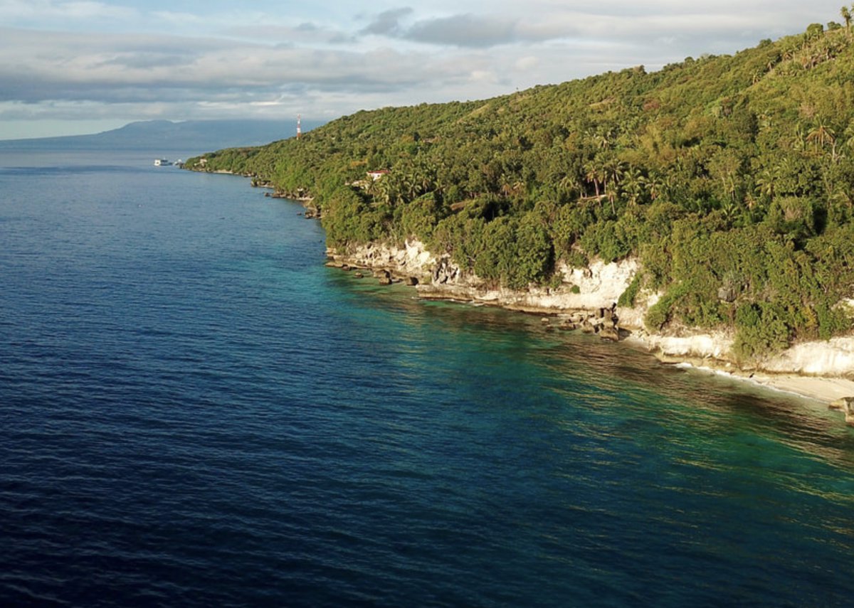macrealtyservic's tweet photo. Beach Lot for Sale in Oslob, Cebu

Lot area: 16,014 sqm
Sea Front: 316 meters (1/3 cliff and 2/3 beach)
Along national highway
3 Titled lots
Fronting Sumilon Island
Price: 4,000 /sqm
Total Price: Php 64,056,000

contact:

pscebu8@gmail.com
09209229894 https://t.co/SRywSwEc6l