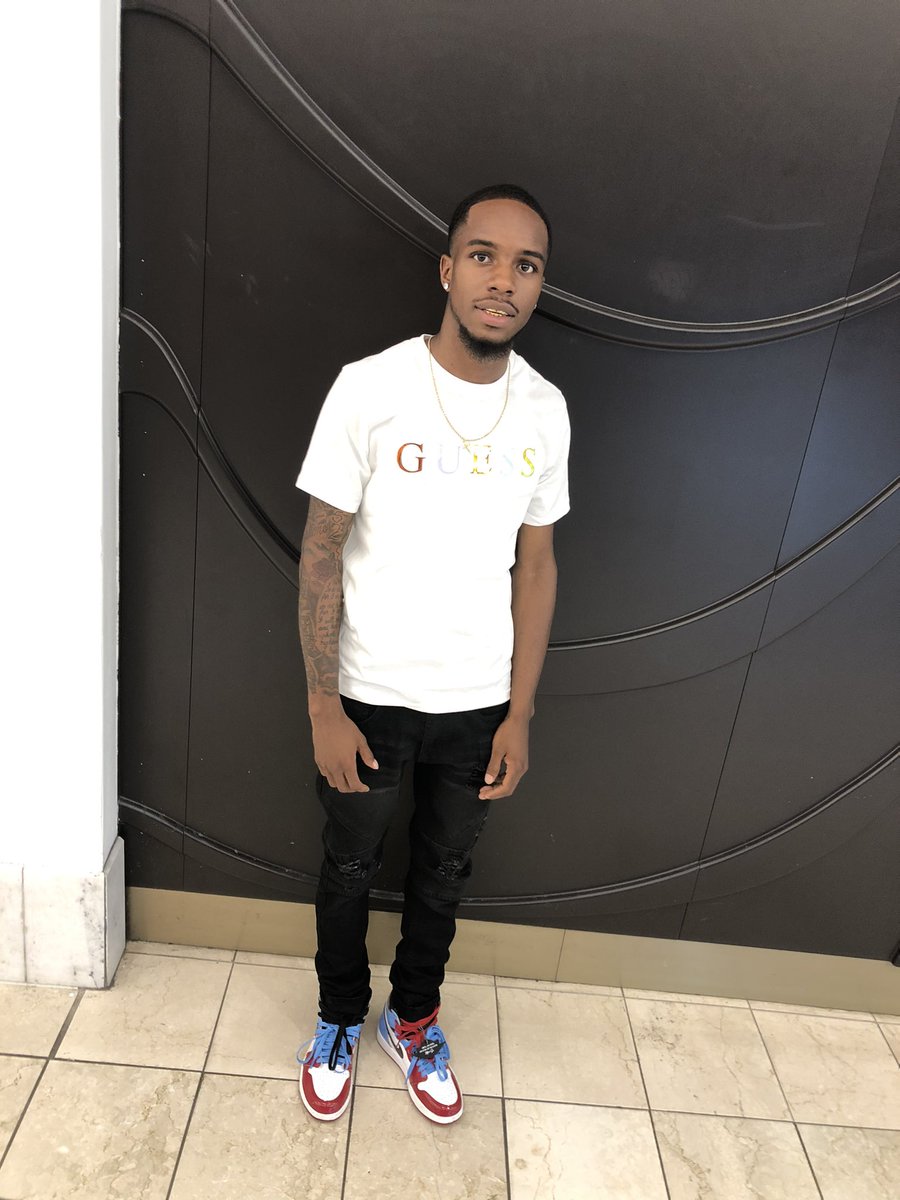 Lamont003's tweet image. In my bag but I been laying back I’m turning up this summer🌡