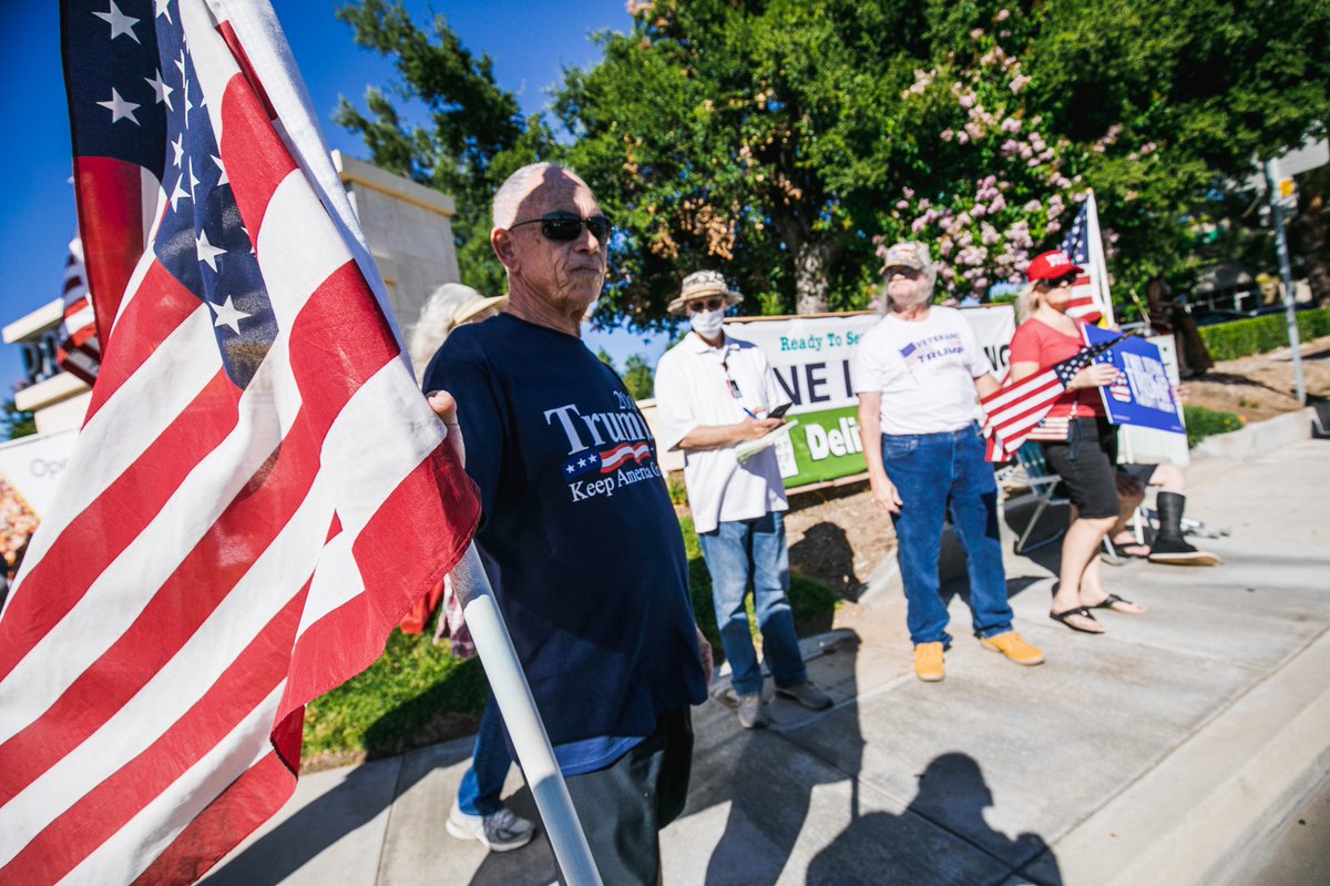 There were two rallies here in  #Temecula yesterday: one, a pro-Trump/Police rally by the Promenade Mall, and the other, a  #BlackLivesMatter   protest at the Temecula Pond, just 1.8 miles up the road, and infamous for being a location of local political activism.