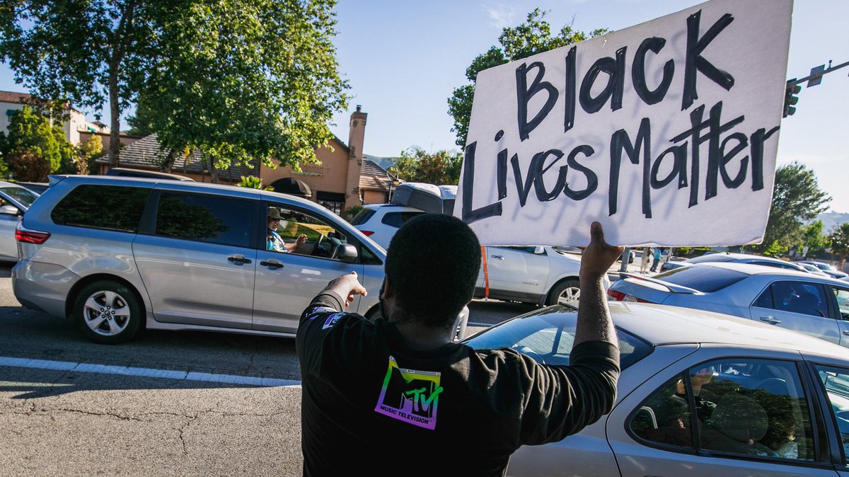 Up the street though, those who took the four-corners of Ynez & Rancho California in the name of Black Solidarity, had a clear agenda: Justice for George, and for those slain at the hands of unjust police.