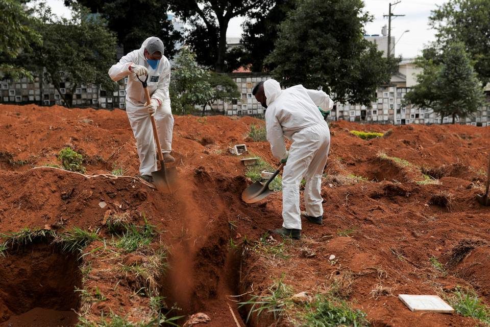 DiarioTalCual's tweet photo. Brasil se convierte en el segundo país del mundo con más muertes por coronavirus #TalCual #ClaroyRaspao #QueLamentable https://t.co/MYR8PAHQiZ https://t.co/HXQYmGvjBj