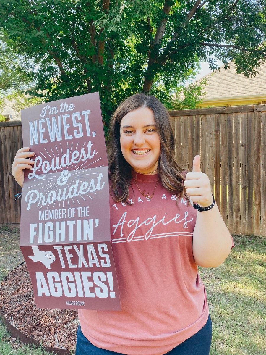 emmabean25's tweet photo. Blood, sweat, and tears! But I am finally an Aggie! #tamu #classof23 #aggiebound https://t.co/mey7M7Ia0b