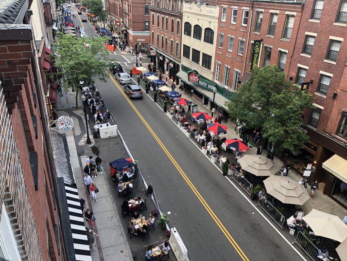 Packed night in the North End. 

pic @andytuckerman
