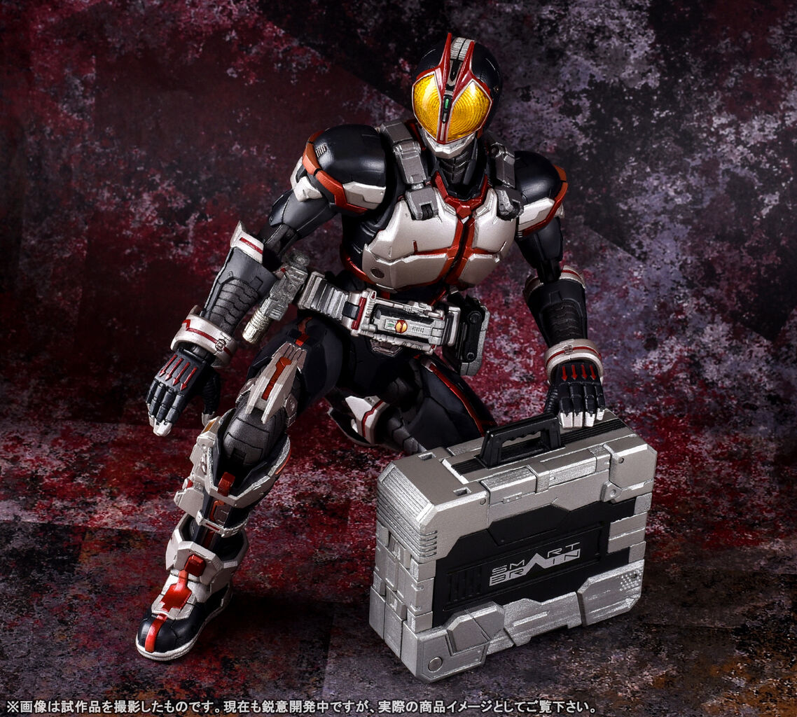 仮面ライダー なう！】 「S.I.C. 仮面ライダーファイズ」一般店頭にて