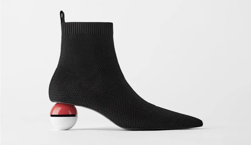 ZARAとポケモンがコラボした結果？ヒールがモンスターボールになるwww