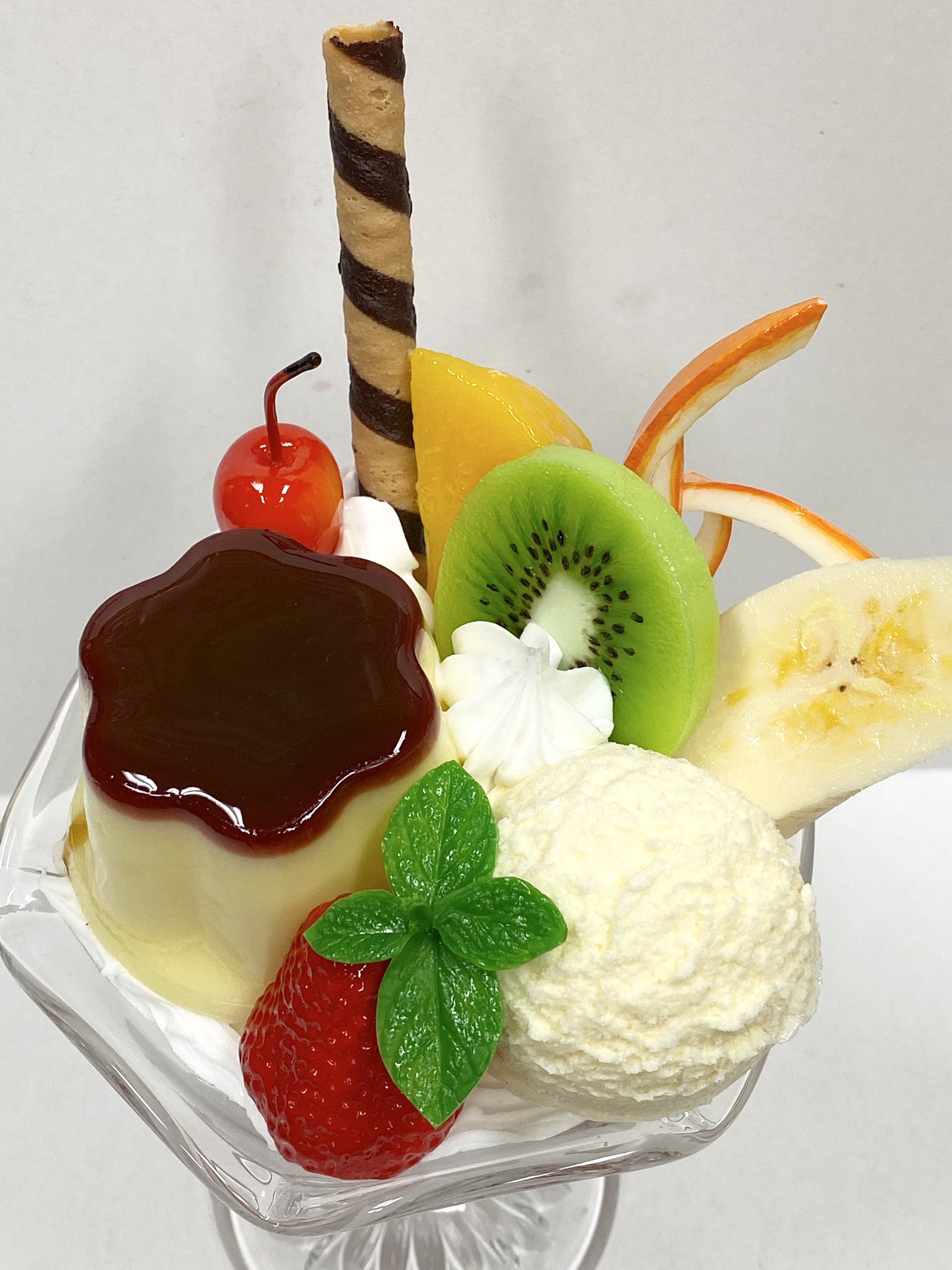 ミニパフェ』 ○白玉小豆の和パフェ ○レアチーズとベリー ○塩
