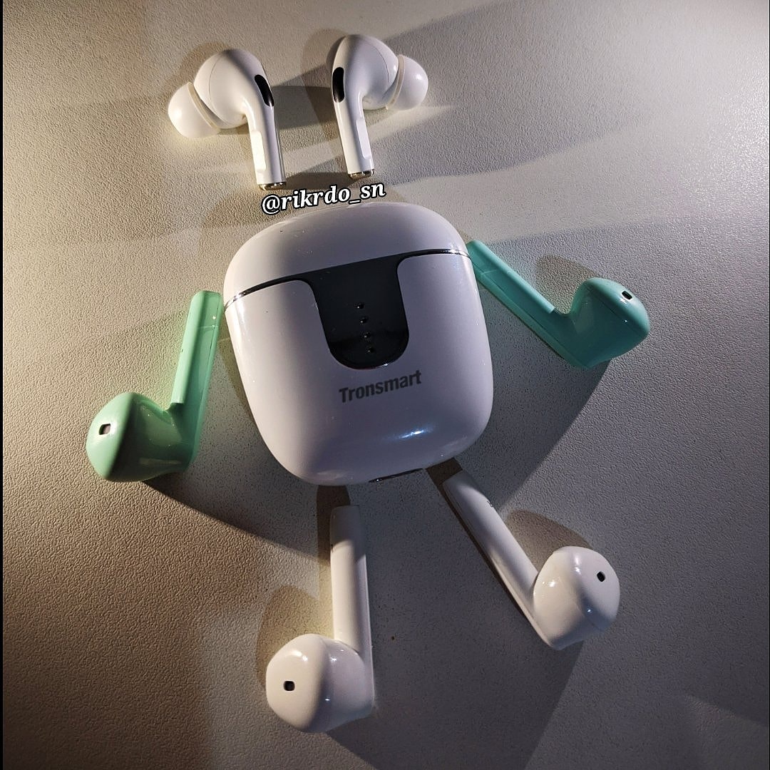 rikrdo_sn's tweet photo. O pequeno PhoneSmart
Uma mistura de estilos !!! Top
🙌🙌
@Tronsmart @TronsmartSpain
@Baseus_Official @Apple
@ScarbirAudio
@UniverseIce @MKBHD
@Mrwhosetheboss
Instagram @rikrdo_sn
#tronsmartonyxace #baseusw09
#airpodsPro #i100000tws #mundotws #techmobile #mundodosfones https://t.co/nwm6bPdD35