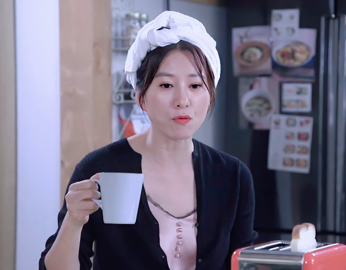 Kimkaku2's tweet photo. Good​ morning​☕💗
#김희애
#kimheeae
#secondtolastlove https://t.co/YOz3fSYGzV