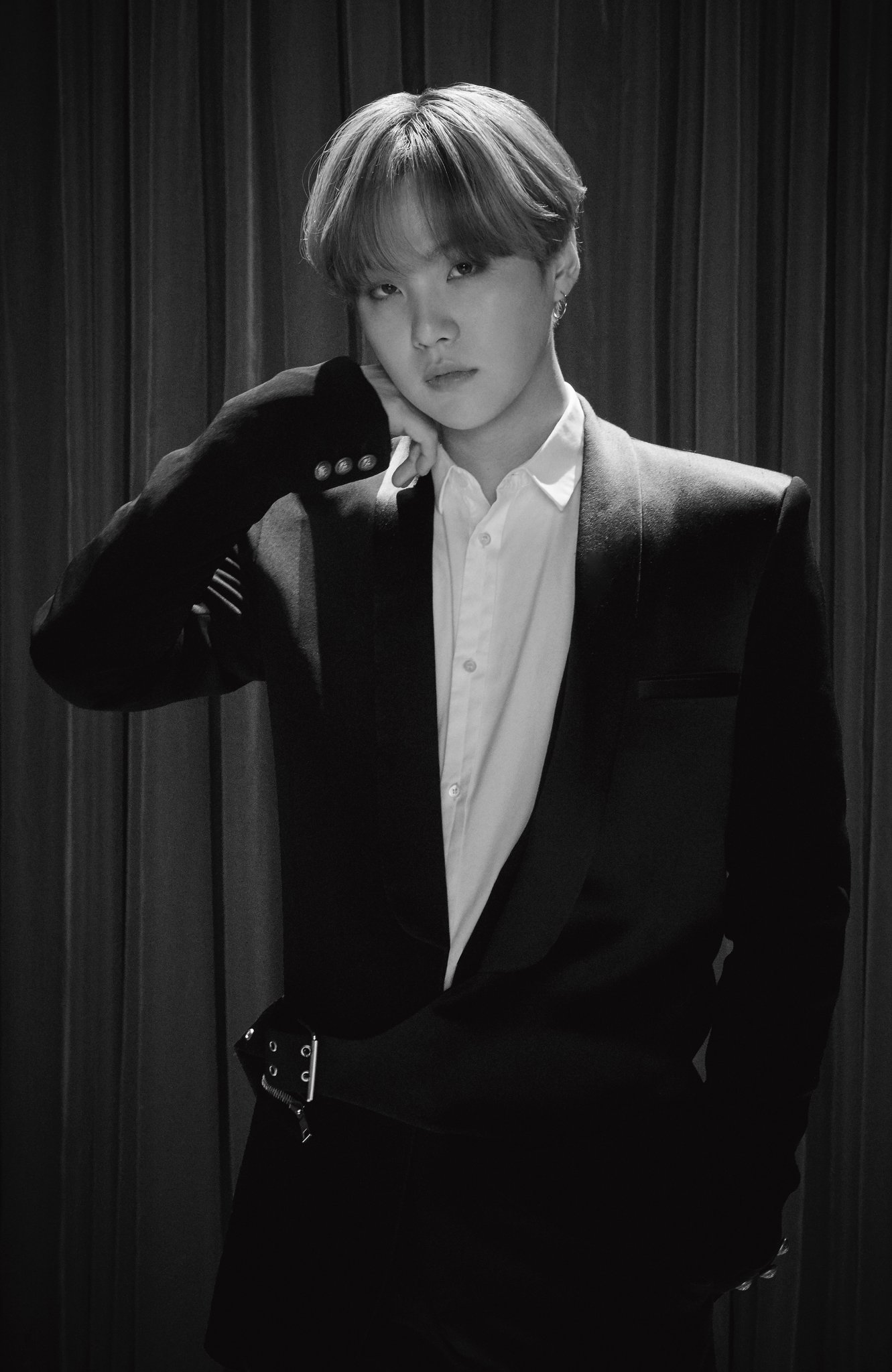 BTS（防弾少年団）カッコよすぎて異例の事態起こる - モデルプレス