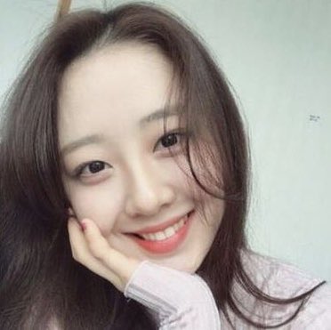 — yves’ selfies, from oldest to newest: a thread