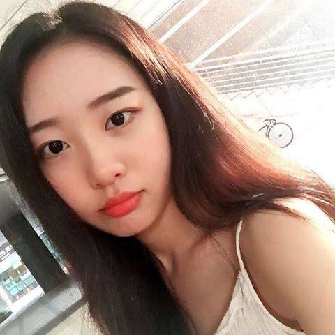 — yves’ selfies, from oldest to newest: a thread