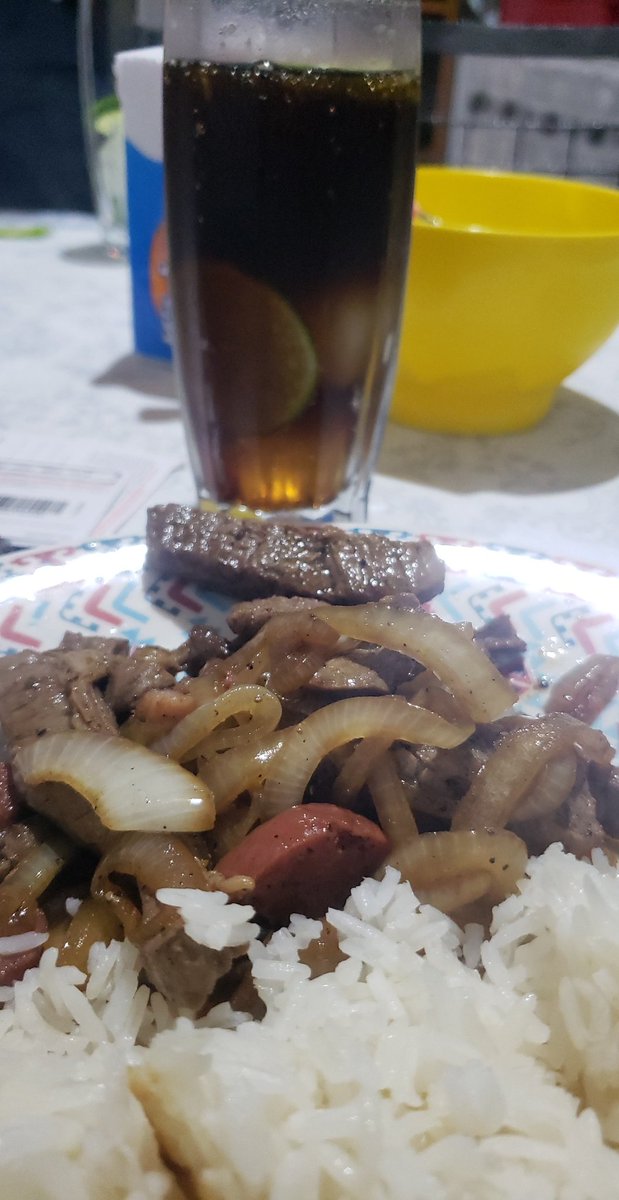 Andherluiz's tweet photo. Sabadão abençoado, finalizado com uma janta na casa dos amigos @lucas7ldp @mih_verao ....e cia dos Brothers @paulllovicctor e #GabrielDuarte https://t.co/pNjQ5L4zRj
