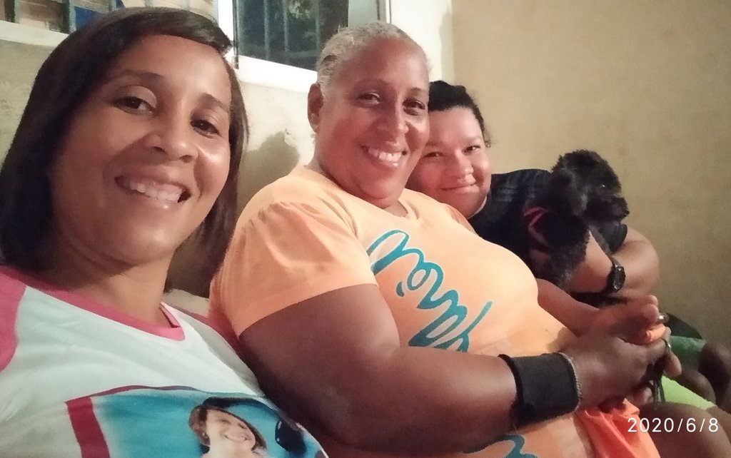 JohanaCrojas's tweet photo. Amores Mio... https://t.co/KJXwgtBsYY