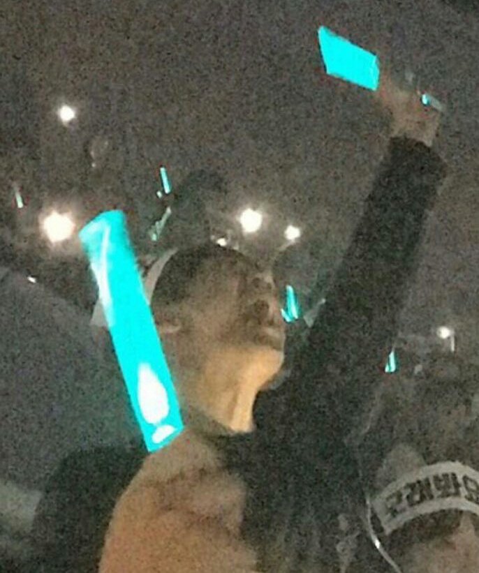 onew pics tweet media